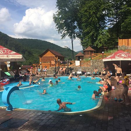 Sadyba Sribne Dzherelo Hotel Ilnytsya Екстериор снимка
