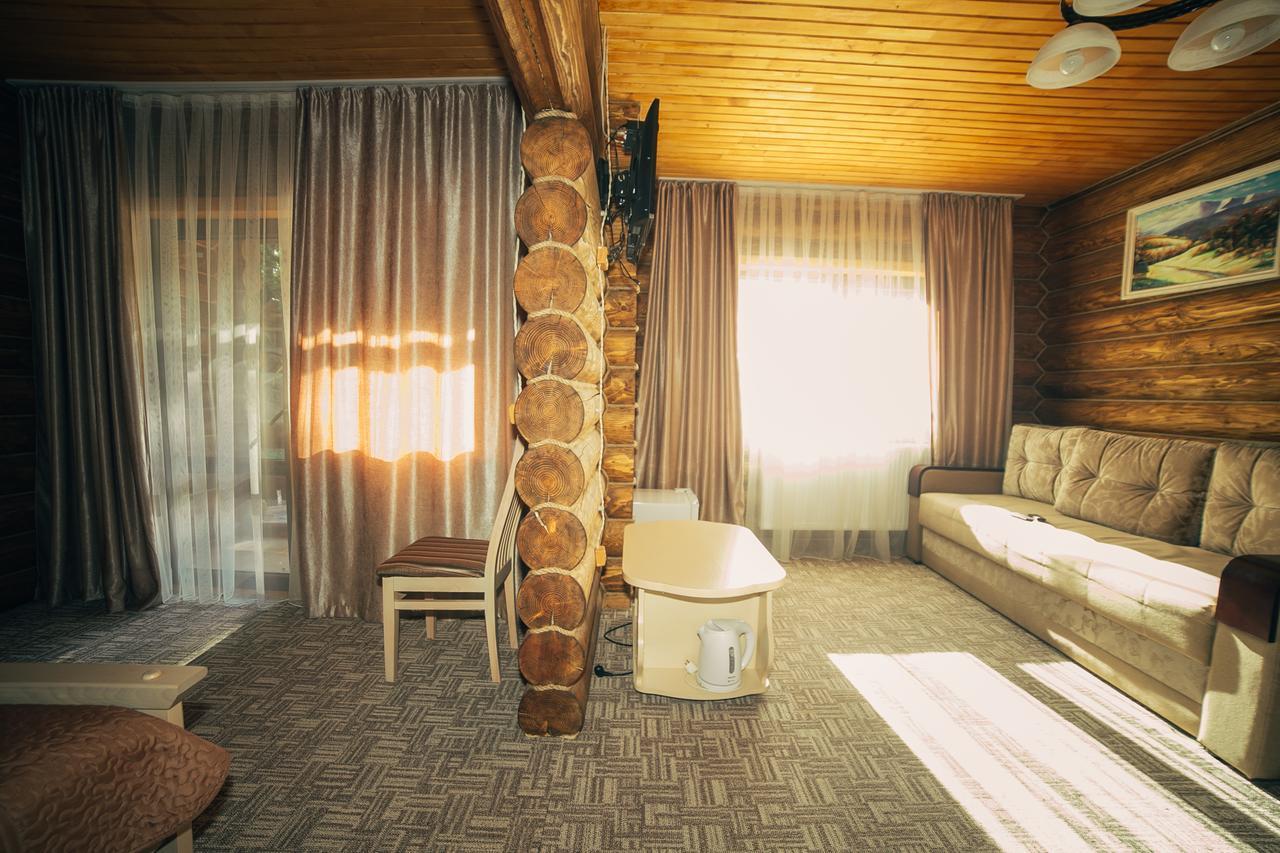 Sadyba Sribne Dzherelo Hotel Ilnytsya Екстериор снимка