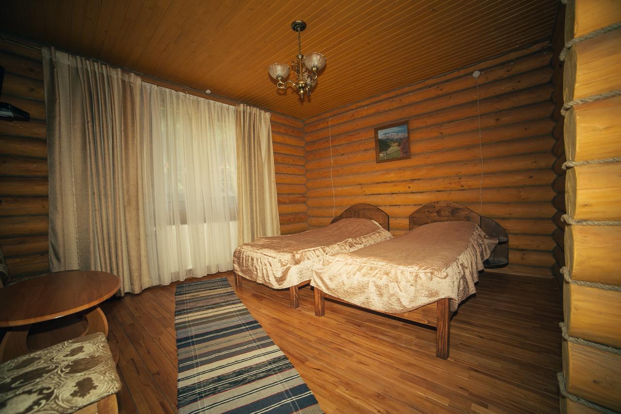 Sadyba Sribne Dzherelo Hotel Ilnytsya Екстериор снимка