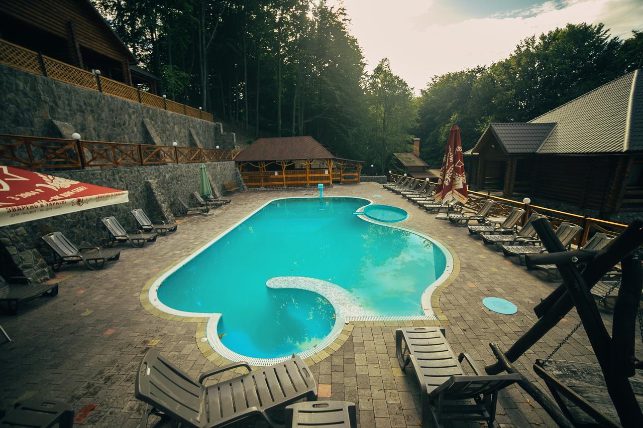 Sadyba Sribne Dzherelo Hotel Ilnytsya Екстериор снимка