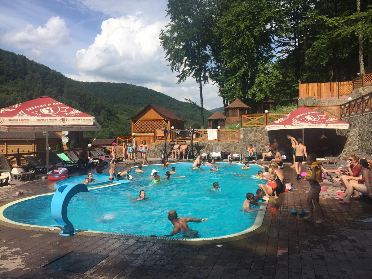 Sadyba Sribne Dzherelo Hotel Ilnytsya Екстериор снимка